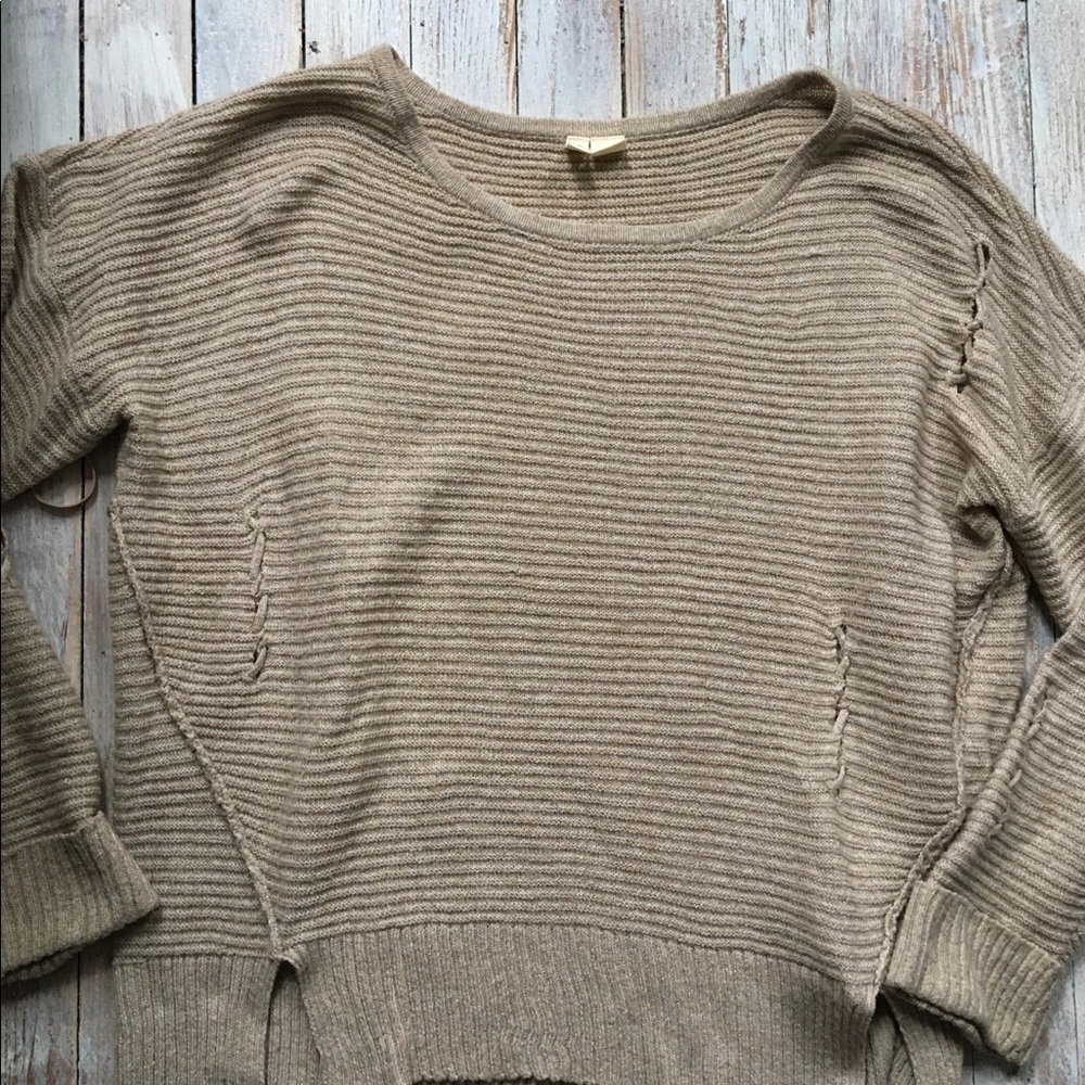 Anthropologie lightweight sweater